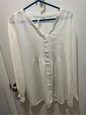 Seraphine Cream Button-Front Pintuck V-Neck Blouse